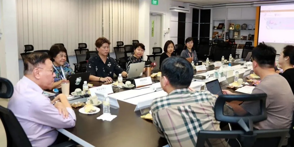 2e47d436 b3c4 4be5 bc66 c33be333563a