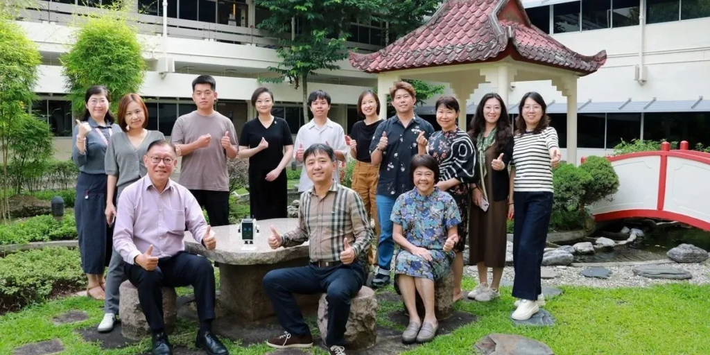 65075d8a de9d 4145 9fc4 f75bf6d52043