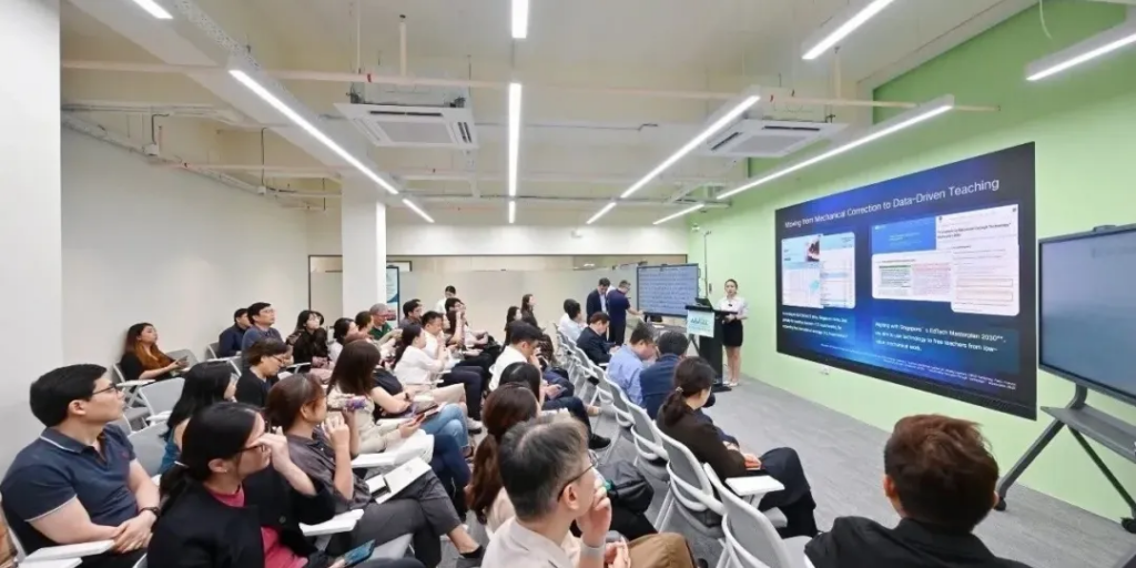 70b038af e60e 4cdf 924a 8b9e5323b1b4